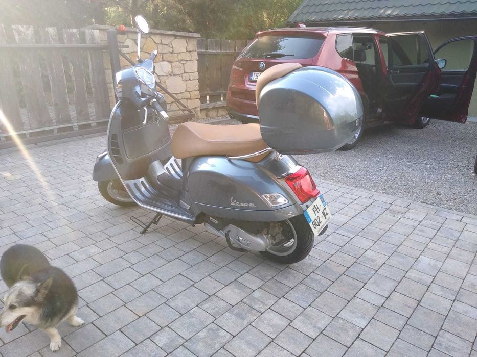 Piaggio Vespa GTS 125 (Sym 125)