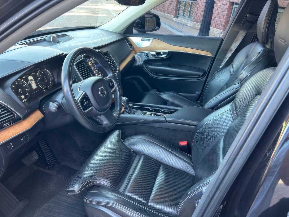 Volvo XC90 T6 Inscription      2019