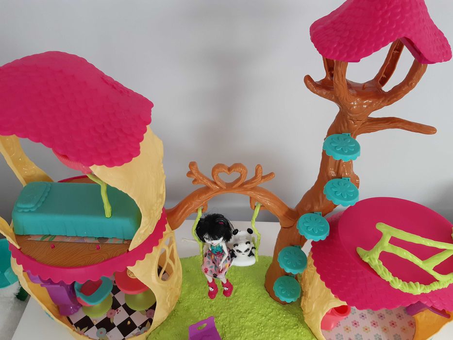 Enchantimals, Leśny domek, zestaw z figurkami