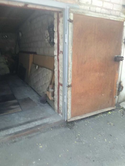 Продам капітальний гараж