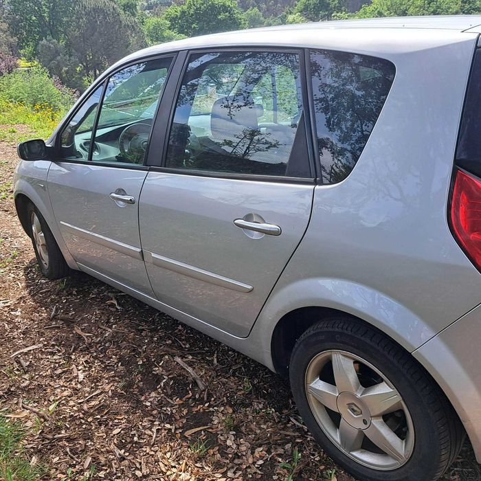 Renault Scénic Dez. 2008
