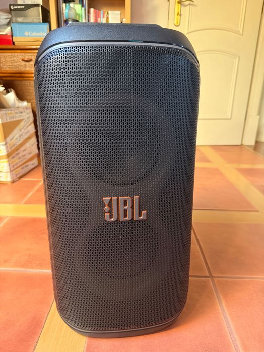 Coluna Jbl partybox club 120