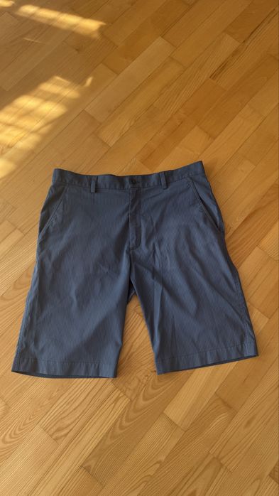 Сірі шорти NikeGolf