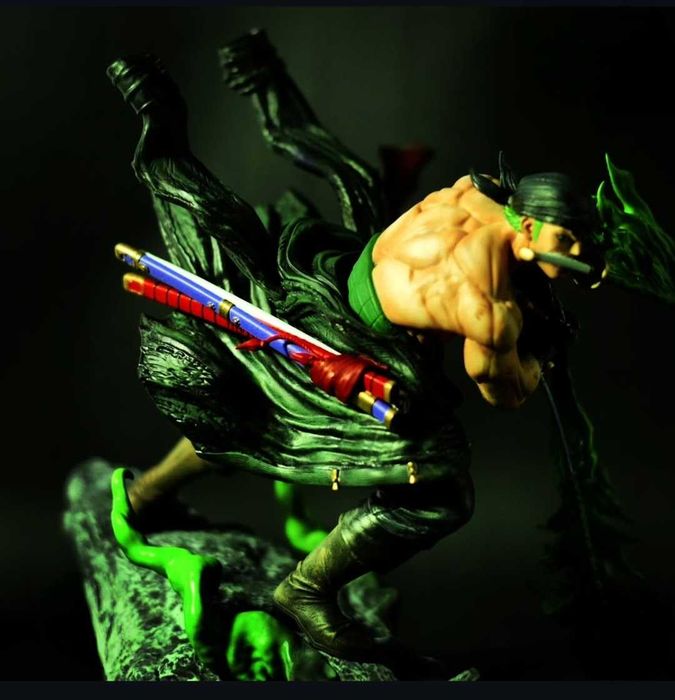 Figuras Colecionáveis Premium: Luffy, Alien, Zoro e Naruto (Pintura Manual)