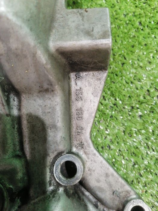 Корпус масляного фільтру Mercedes ML W164 6.3 розборка шрот запчастини A1561800410 A1561800410  Мерседес МЛ W164 Корпус масляного фильтра