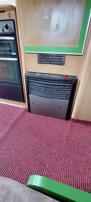 каравани  будинок на колесах кемпінг автодом причіп дача