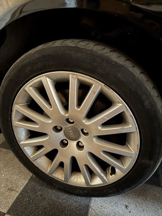 Диски з резиною ауді r17 235/45