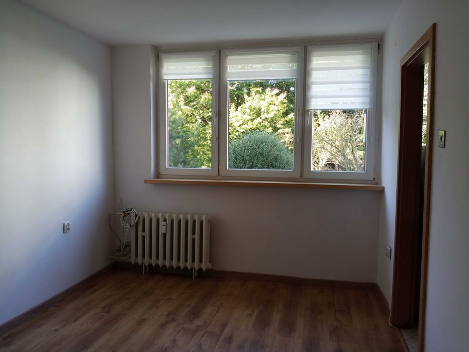 Wynajmę mieszkanie 49.5m 3 pokoje 1 piętro z balkonem