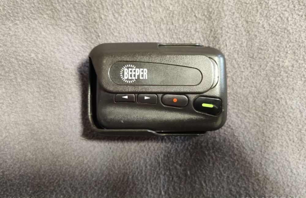 Продам сувенир для мужчин пейджер Motorola