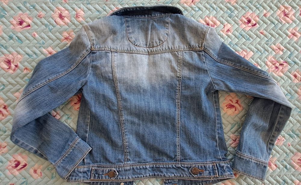 Blusao ganga menina 7/8 anos
Marca Lefties