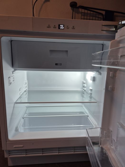 Nowa lodówka pod zabudowę MPM 116 17A