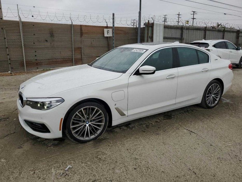 Бампер BMW  5 G30 розборка БМВ 5 Г30 колір А300 2017р