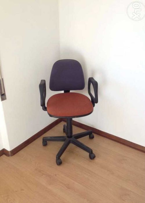 Cadeiras de escritorio com rodas