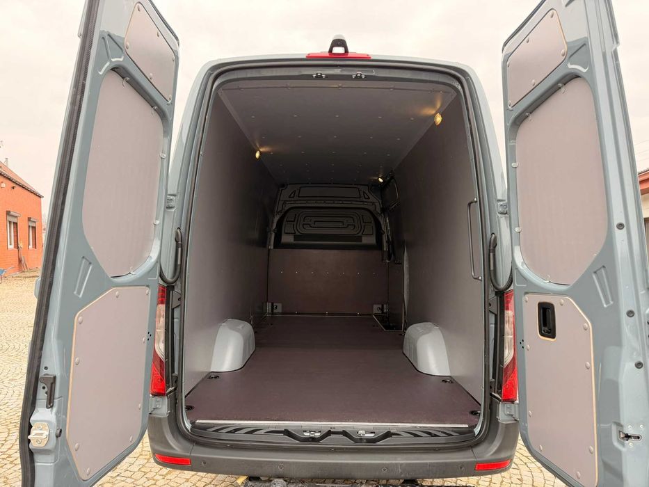 Mercedes Sprinter L3H2 Zabudowa samochodu auta dostawczego