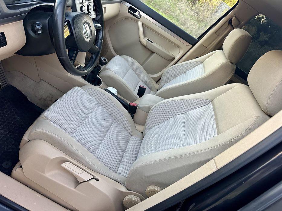 Продам Volkswagen Touran 2.0 Дизель