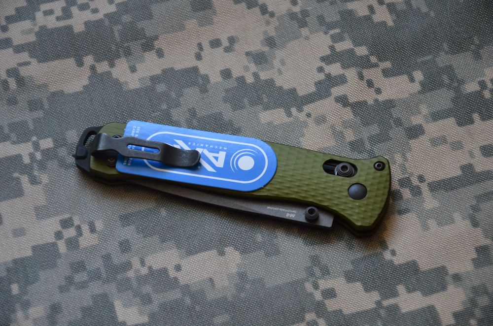 Składany nóż Benchmade 537GY-1 Bailout z klipsem