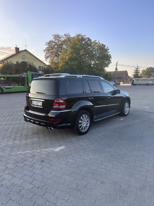 Продам Мерседес GL 470