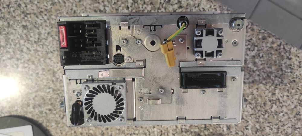 Radio Navigator plus audi a4