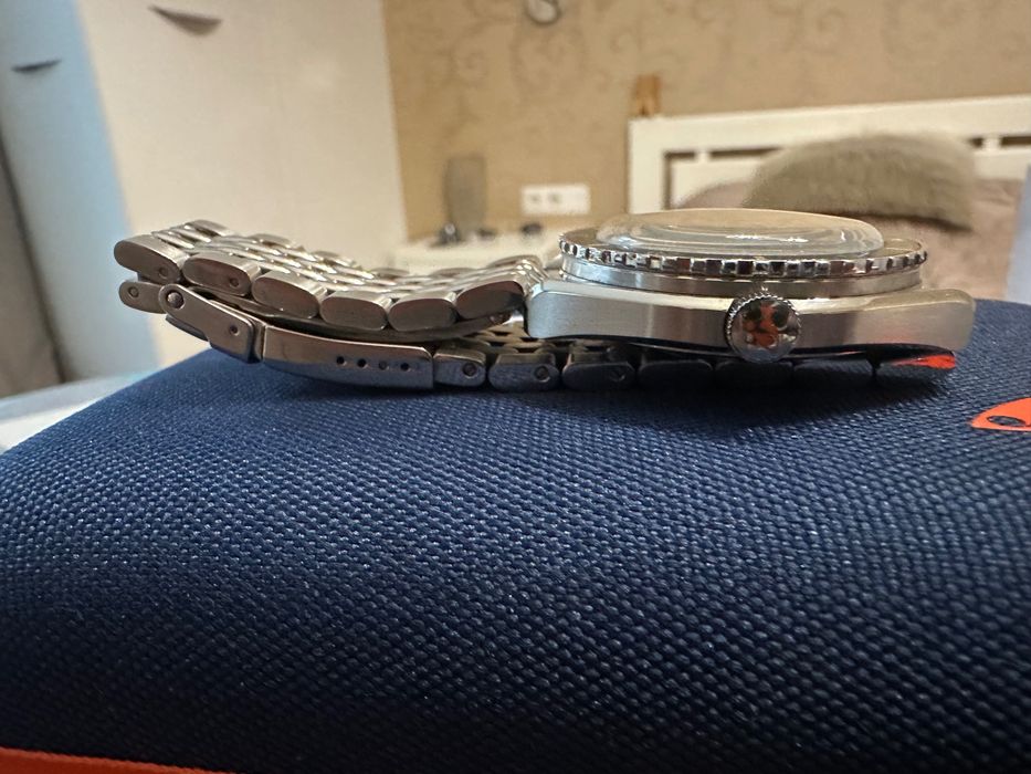 Продам годинник Doxa Sharkhunter 200
