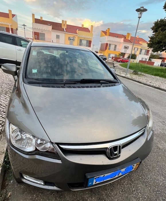 Honda civic 4dr hybrido