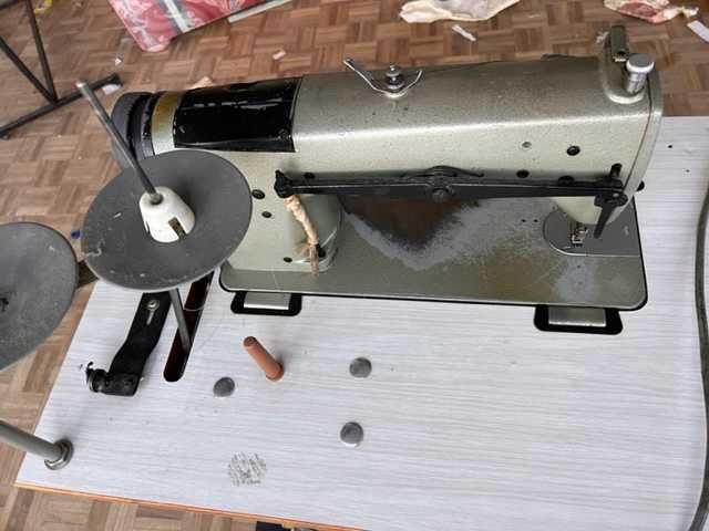 Maquina de Costura Industrial
