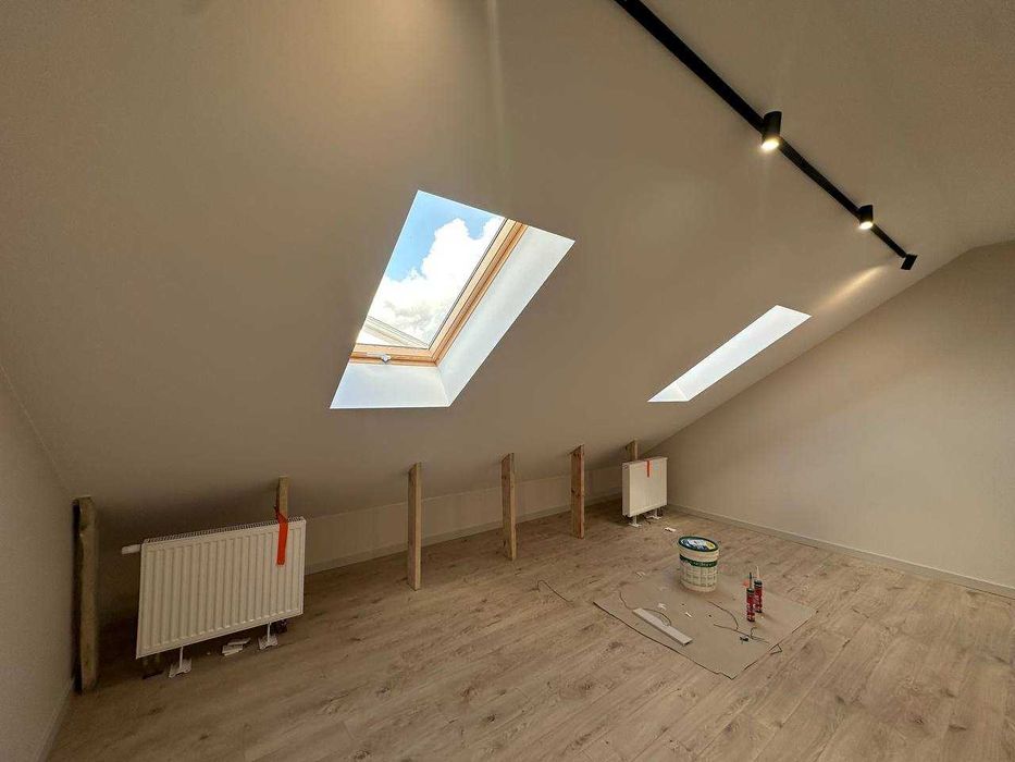 Wykończony dom w Starej Iwicznej, super infrastruktura!