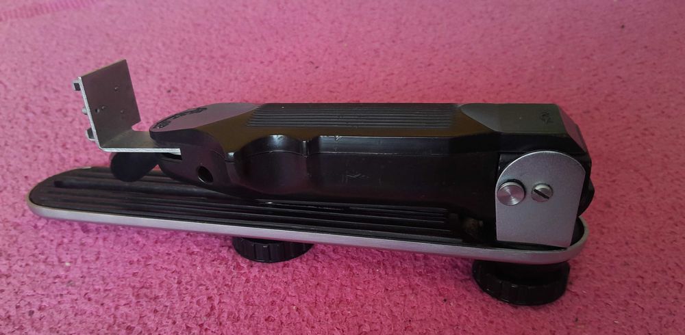 Кронштейн -ручка для фотоапарата