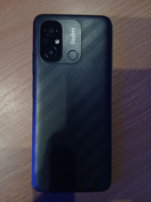 Продам смартфон Xiaomi Redmi 12c 64Gb