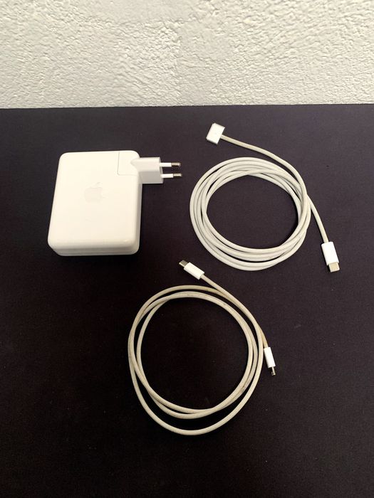 MacBook Pro 16 M1 Max 32GB / 1TB + Magic Mouse 2 + Extras - Como Novo