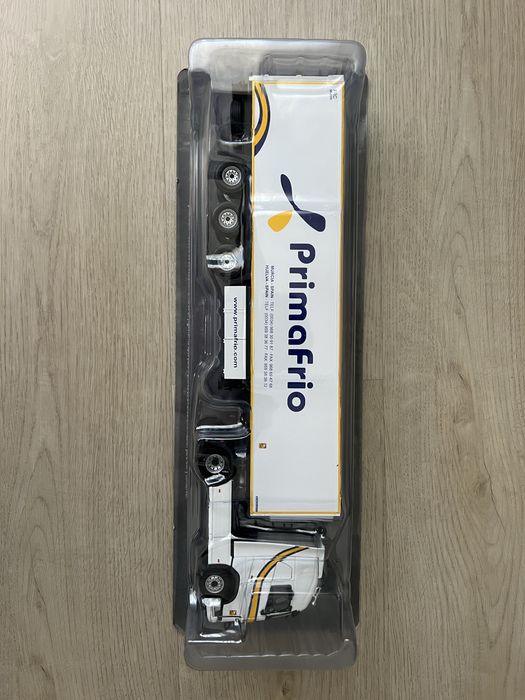 Camiao personalizado Primafrio