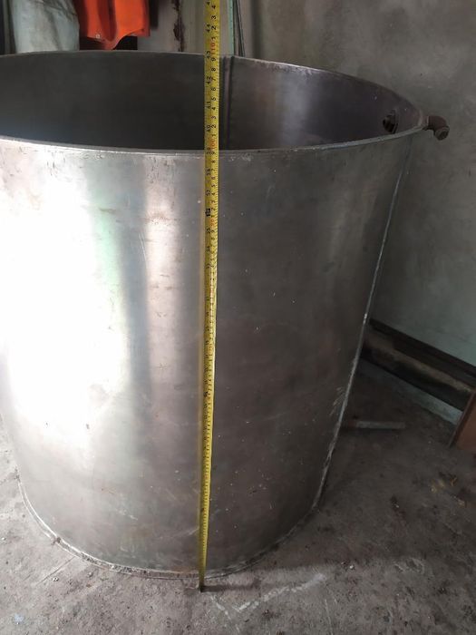 Бак з нержавіючої сталі