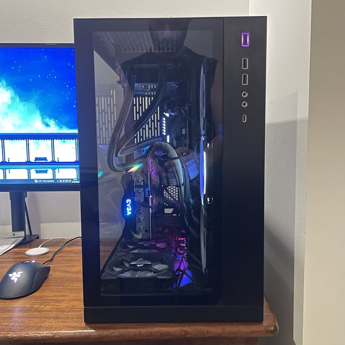 Bundle lian li/Desktop I7 8700k/32Gb DDR4/Corsair HX850i/ssd 250Gb