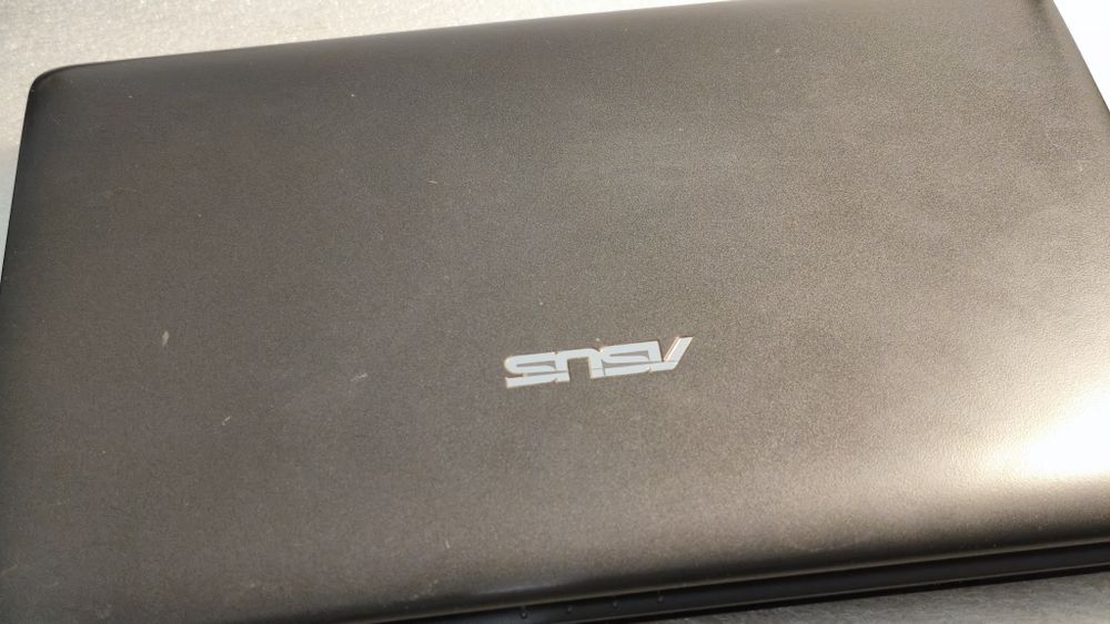 Ноутбук ASUS Eee PC 1025C