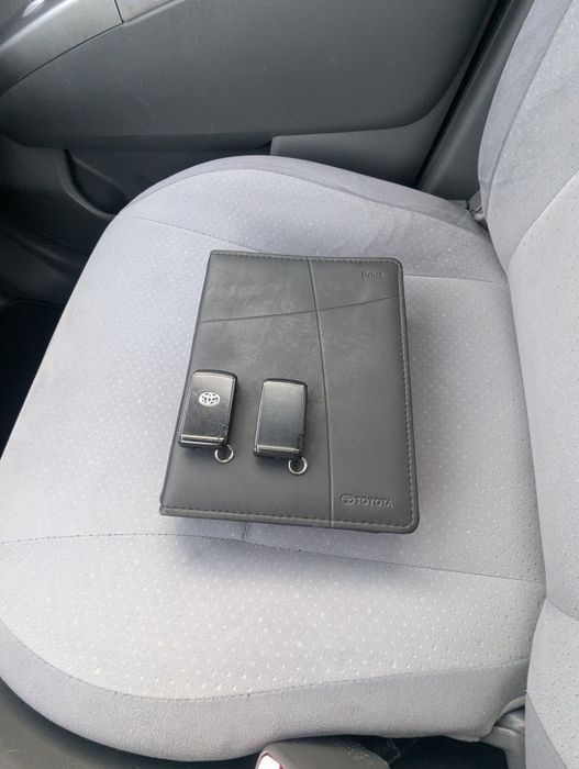 Vendo Toyota prius 2