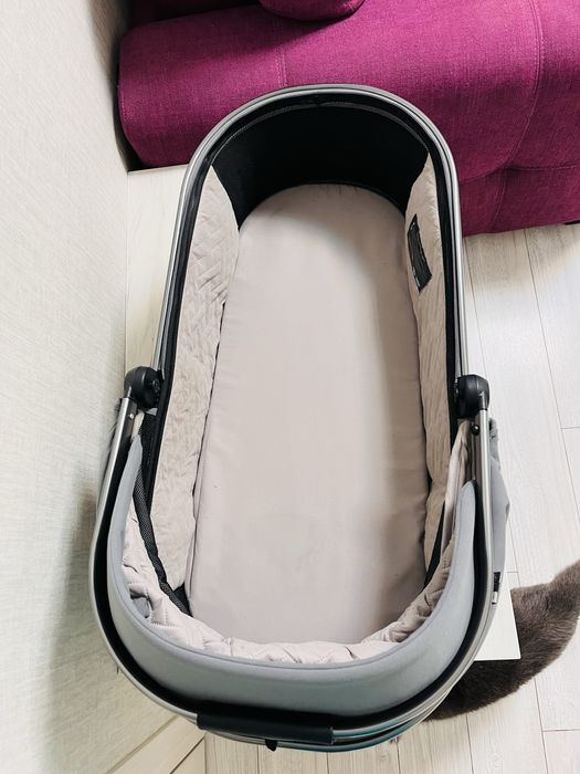 Продам коляску Carello Omega 2в1 з ліхтарем