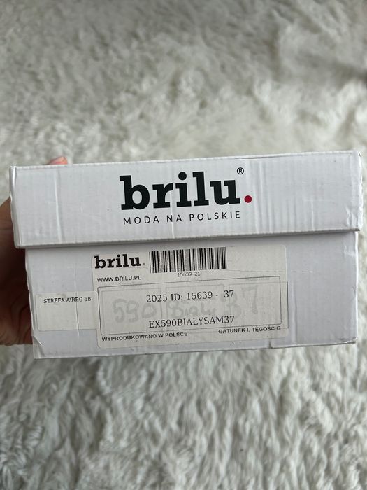 Buty ślubne brilu