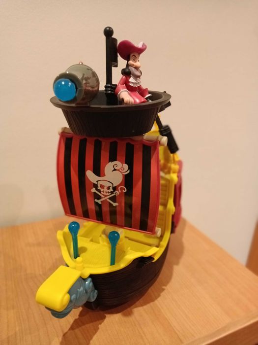 Barco Jake e os piratas da terra do nunca