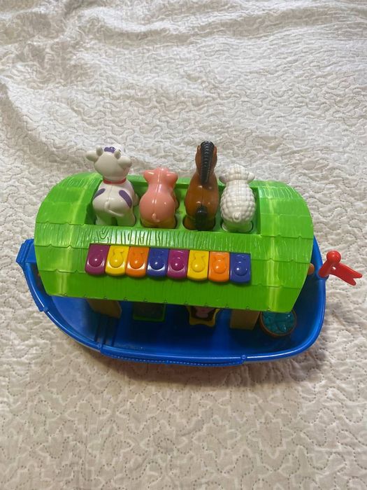 Ноев Ковчег іграшка