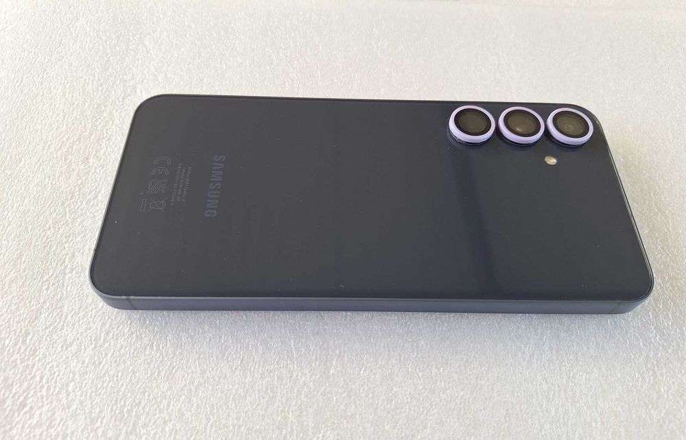 Samsung Galaxy A55 / 8GB / modelo 256GB