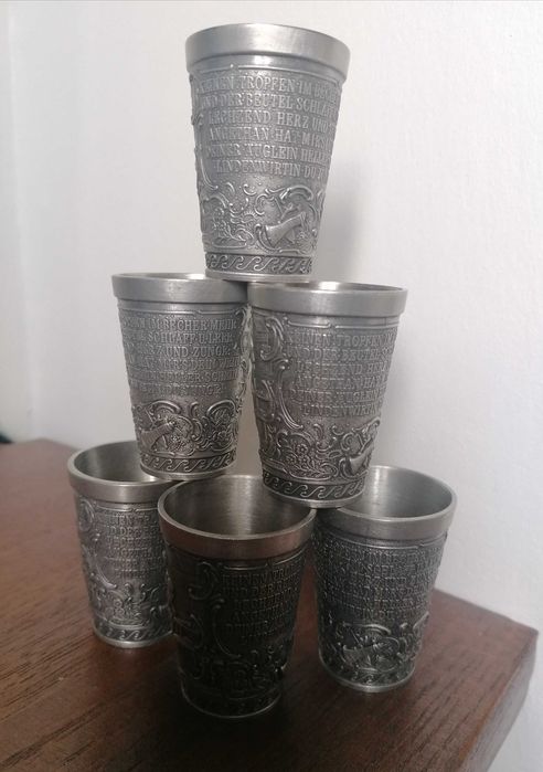 Kieliszki cynowe