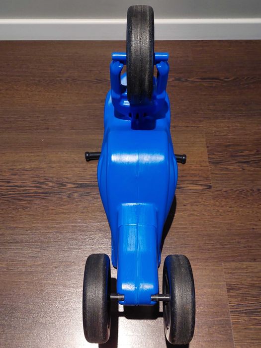 Triciclo sem pedais (sugestão Natal) - impecável