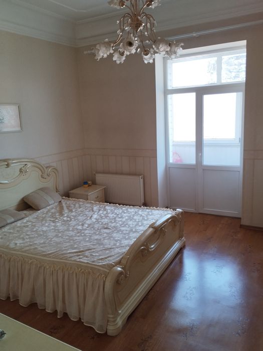 Мебель в связи с выездом.