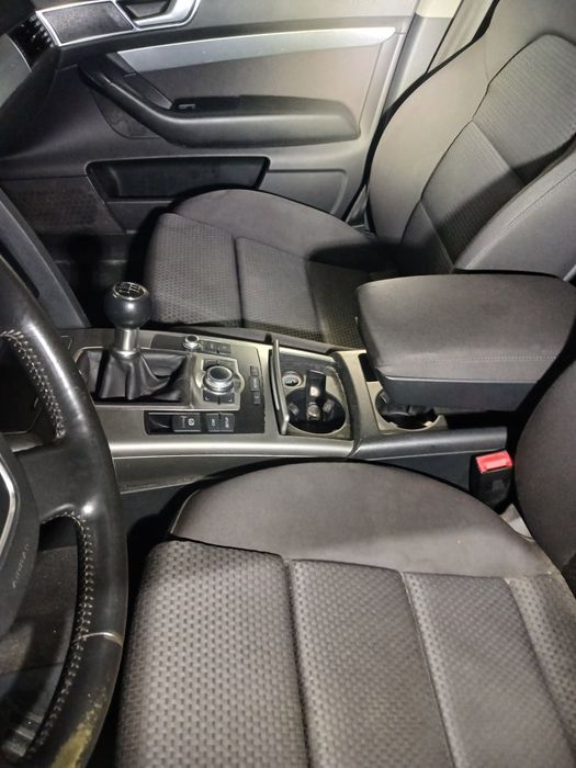 Продам торпеду консоль пластик салона ауди а6с6