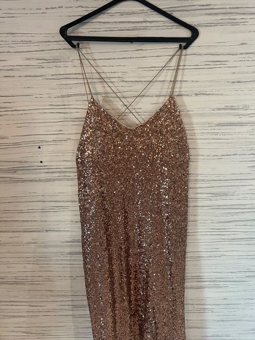 Roupas para senhora, para festas e cerimônia