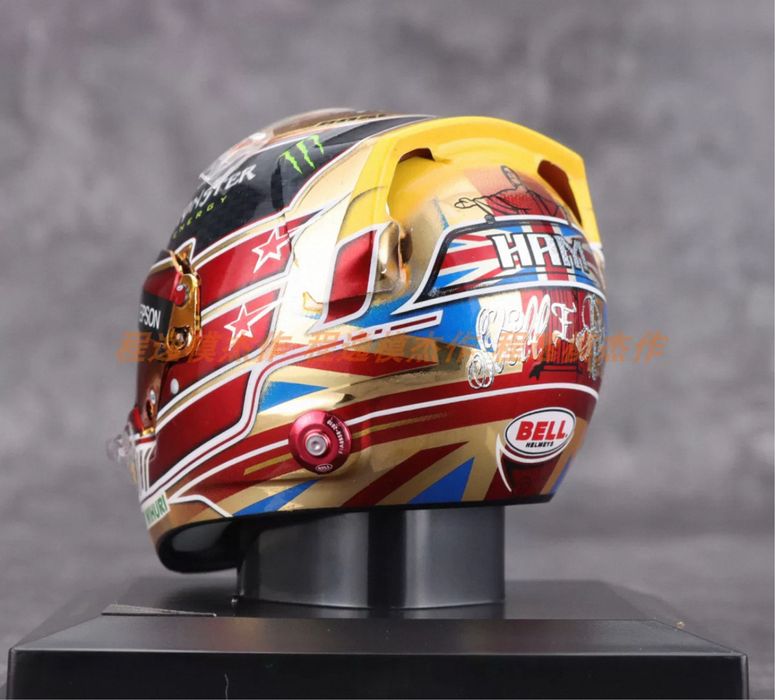 Capacete Fórmula 1 réplica miniatura 1/5 Lewis Hamilton 44