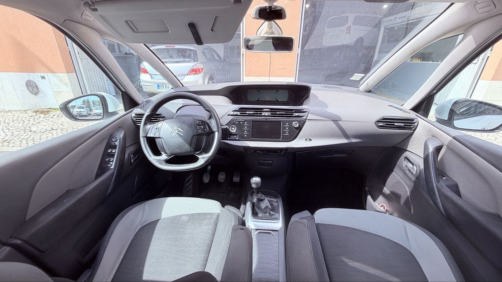 Carro cintroen grsnde picasso