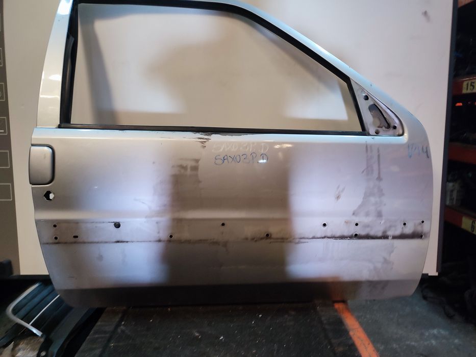 PORTA DIREITA CITROEN SAXO 1998