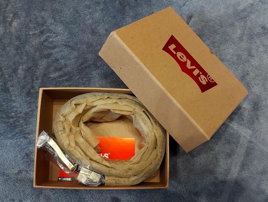 Pasek męski Levis w ozdobnymi pudełku