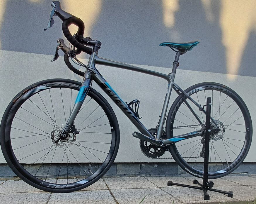Rower Szosowy Giant Contend SL r.52