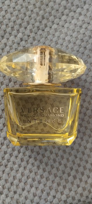 Versace Yellow diamond intense